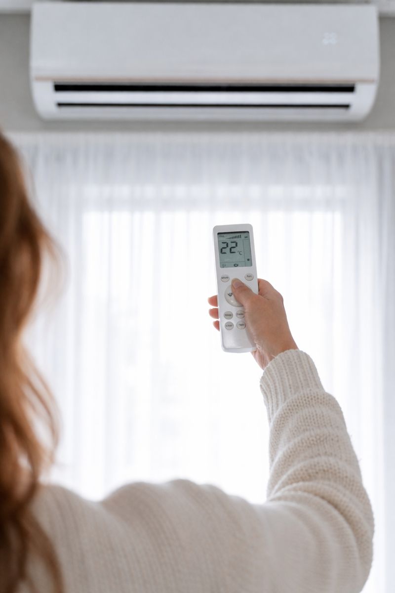 Klimageräte und Kanäle in Technikraum