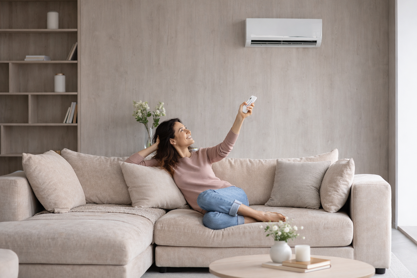 Klimagerät im Wohnzimmer