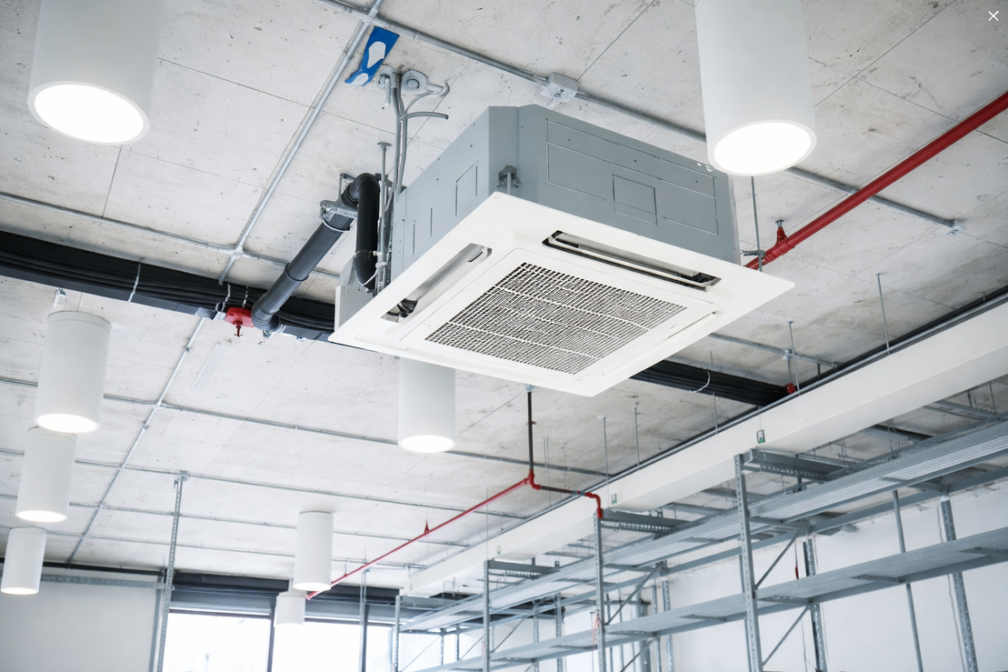 Gewerbliche Kälteanlage im Technikraum